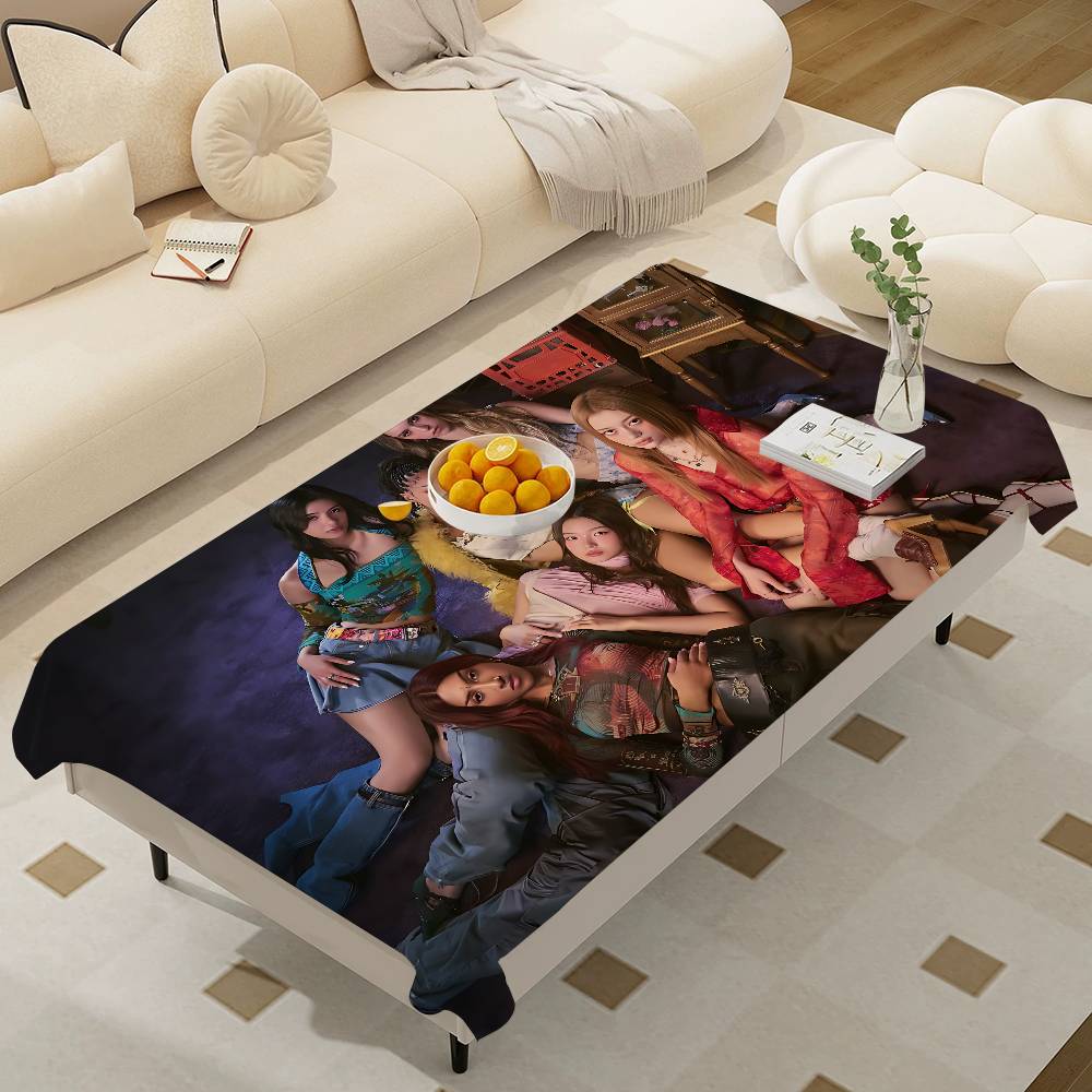 Kpop Band K-Katseyes Tableclot - Desk Setup Wallpaper 리뷰 및 가격