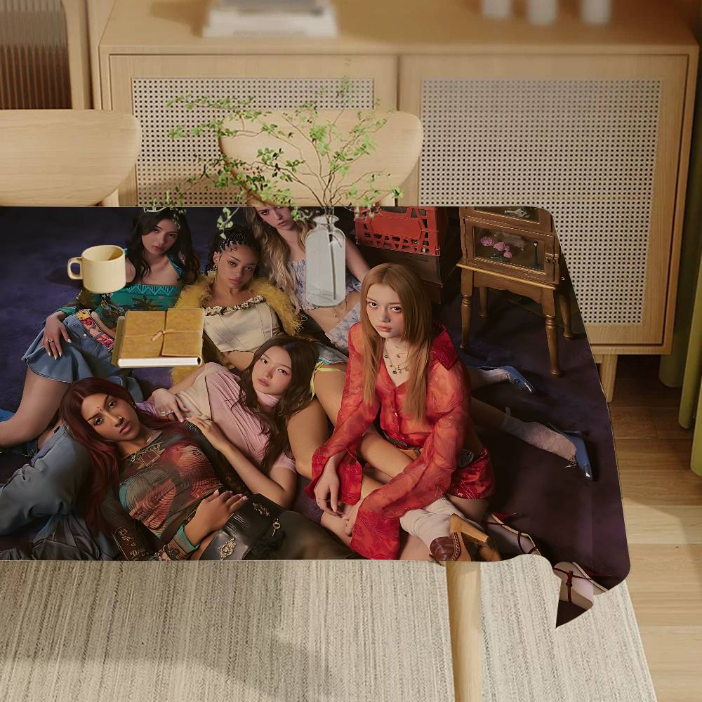 Kpop Band K-Katseyes Tableclot - Desk Setup Wallpaper 리뷰 및 가격